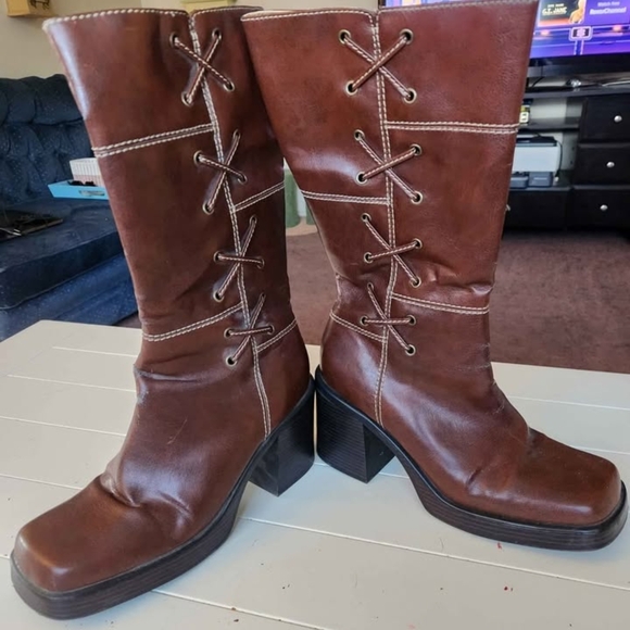 LOWER EAST SIDE Brown Heeled Boots - Picture 3 of 6